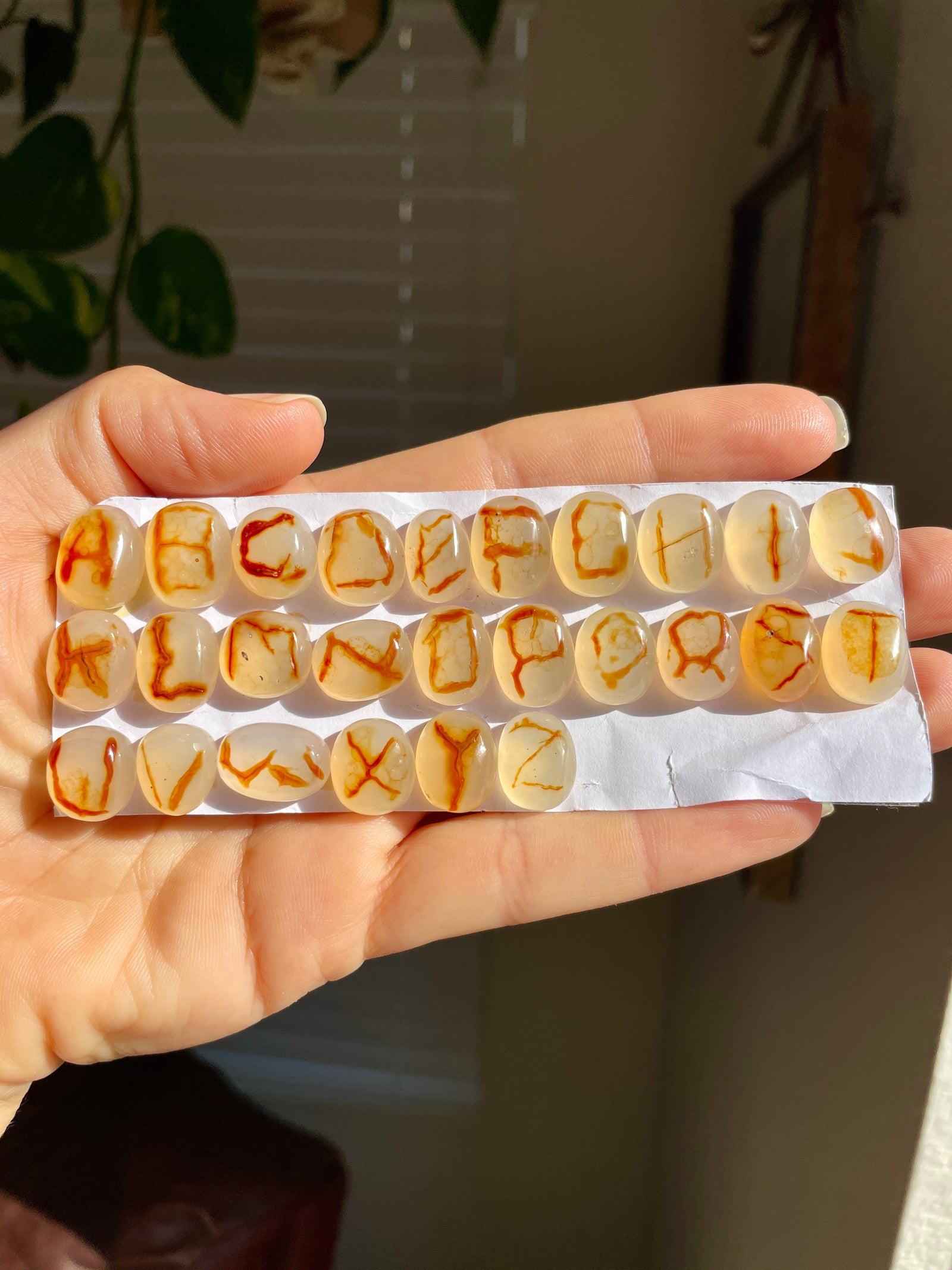 Agate Alphabet Set Indonesia