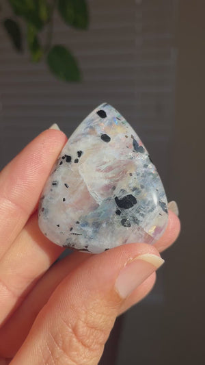 "1" Stunning Rainbow Moonstone