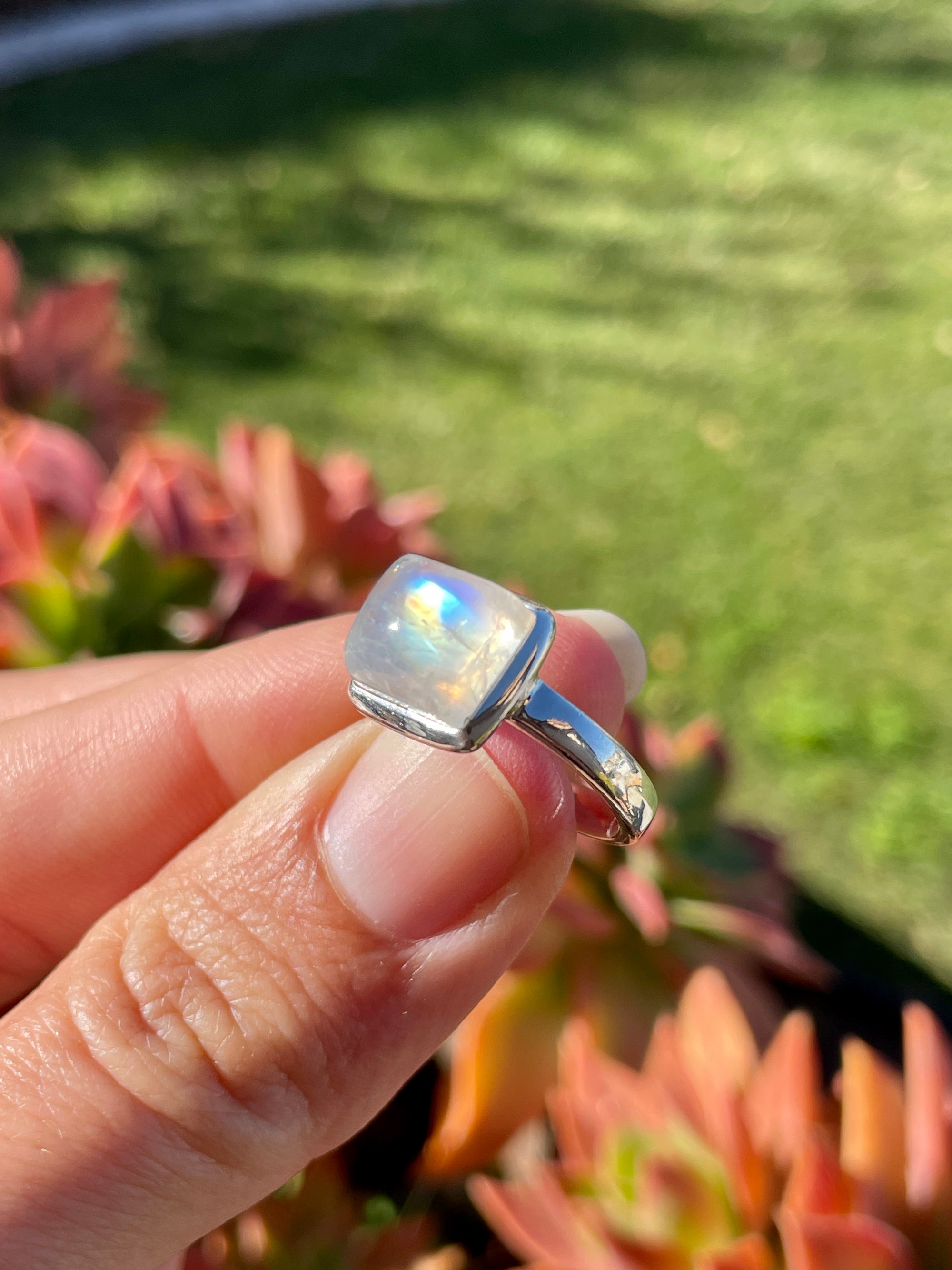 Moonstone Ring in Sterling Silver ~ Size 7 1/4