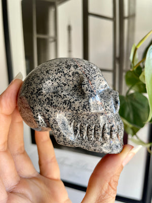 UV Reactive Yooperlite Skull